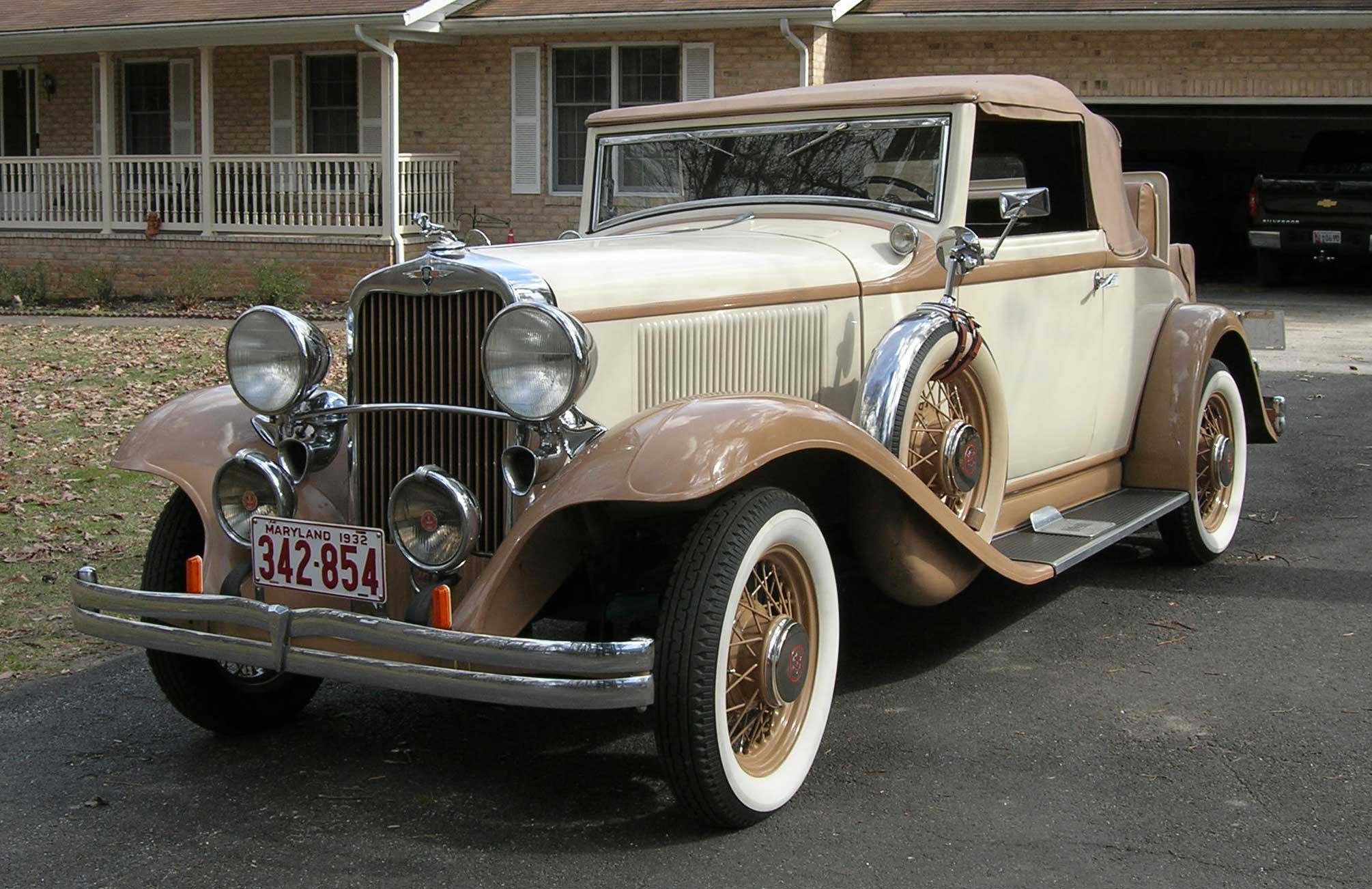 Logo Lites LED Turn Signals on a 1932 Dodge